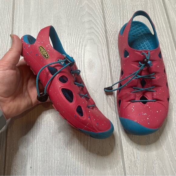 KEEN YOUTH RIO PINK & BLUE PAINT SPLATTER RUBBER WATER SHOES SIZE KIDS 5 - Picture 1 of 10